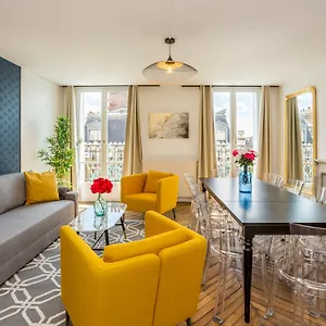 Appartement Merveil Family - Tilsitt - Eiffel Tower View, Paris