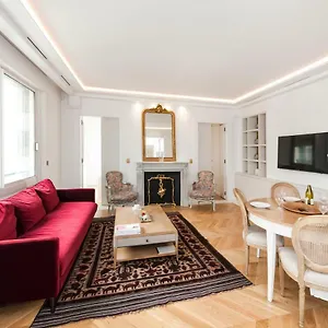 Appartement Luxury Montaigne, Paris