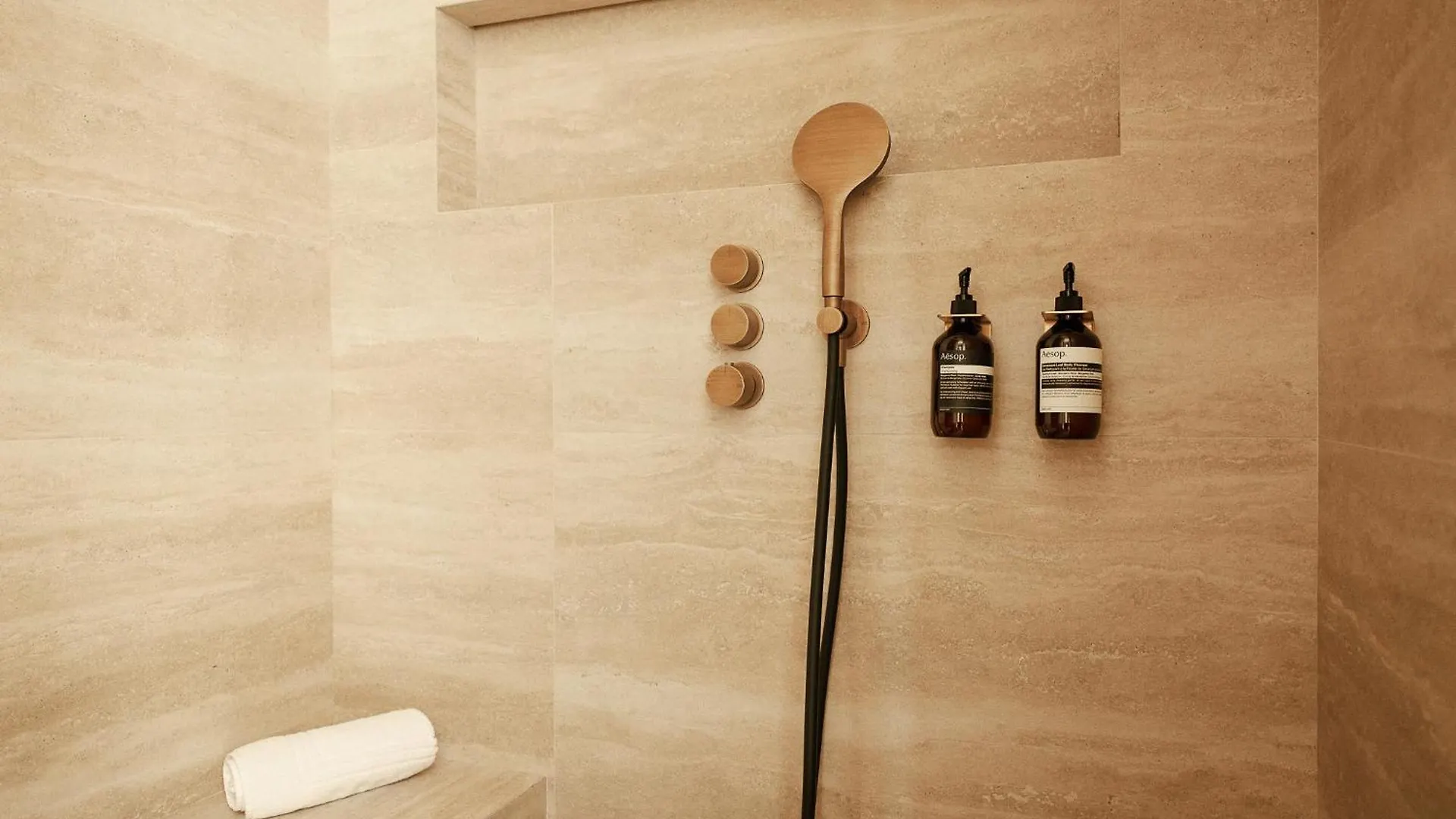 Highstay - Luxury Serviced Apartments - Artois Paris 0*,  France